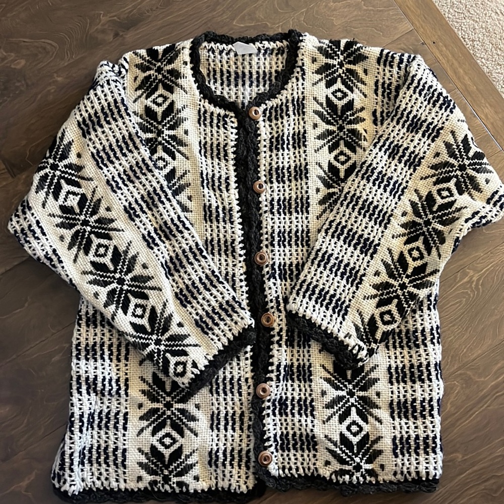 Tejidos Hand Made wool sweater